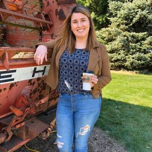 Meet your Posher, Brooke